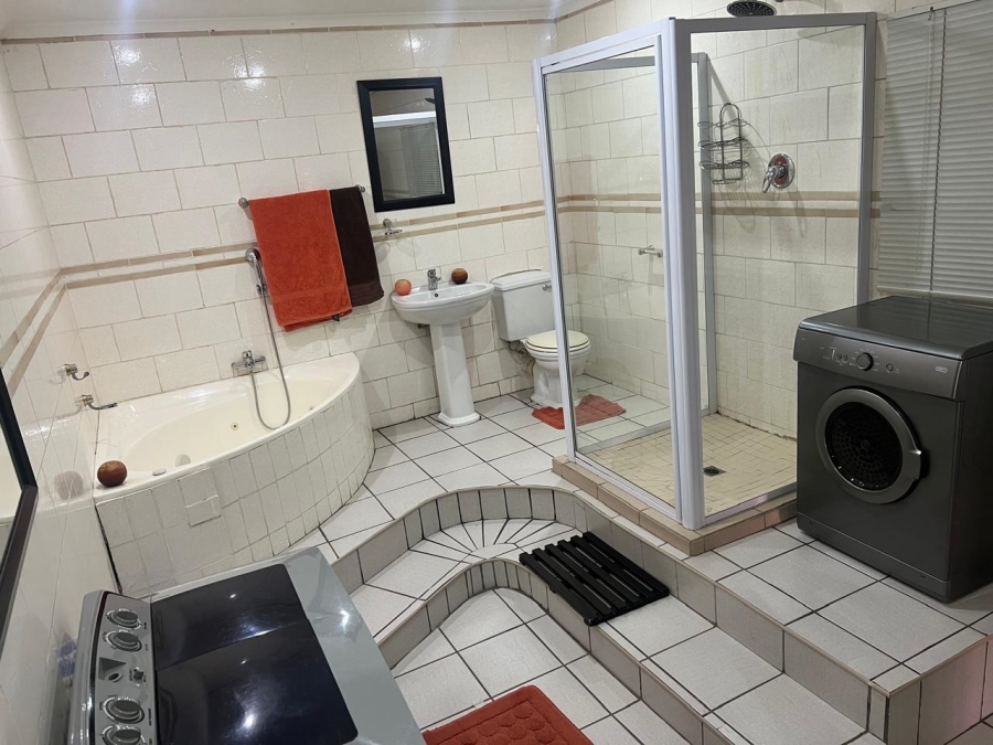 3 Bedroom Property for Sale in Geelhoutpark North West